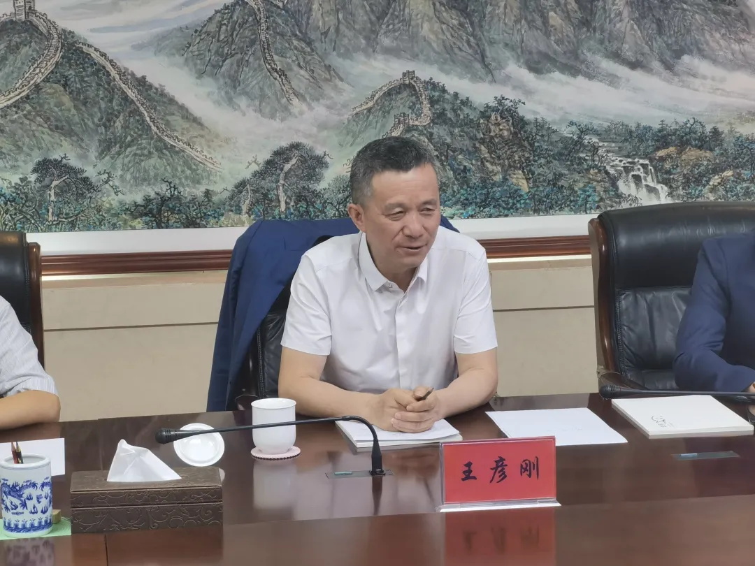 遠瓴數(shù)據(jù)集團與銀川市人民政府交流座談活動圓滿結束